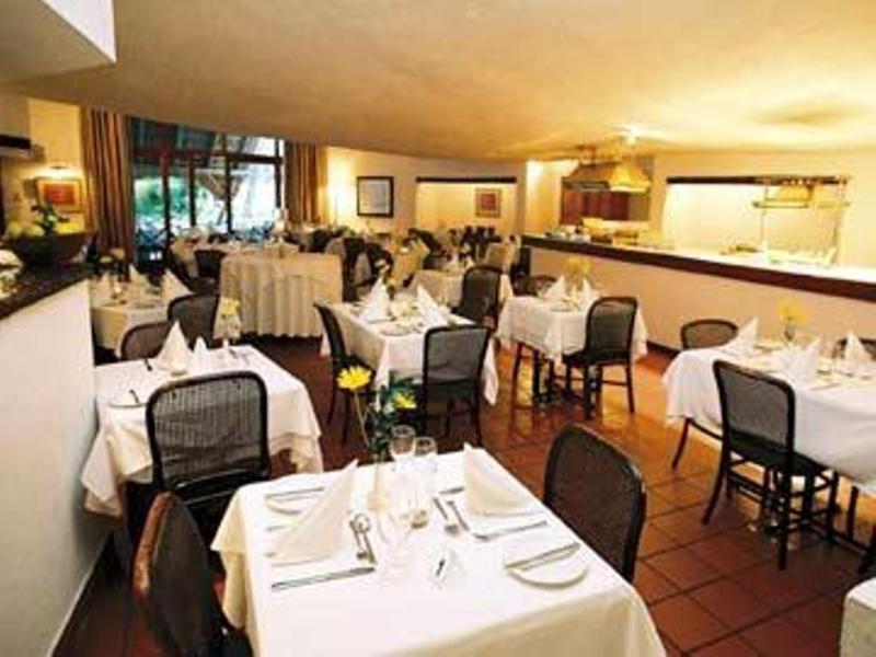 Protea Hotel By Marriott Oudtshoorn Riempie Estate מראה חיצוני תמונה
