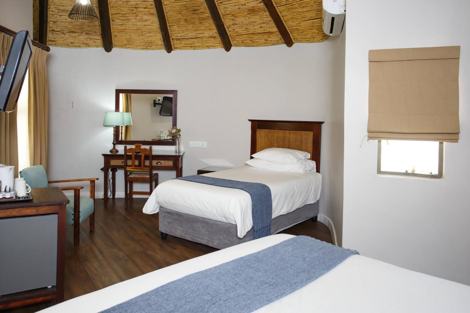 Protea Hotel By Marriott Oudtshoorn Riempie Estate מראה חיצוני תמונה