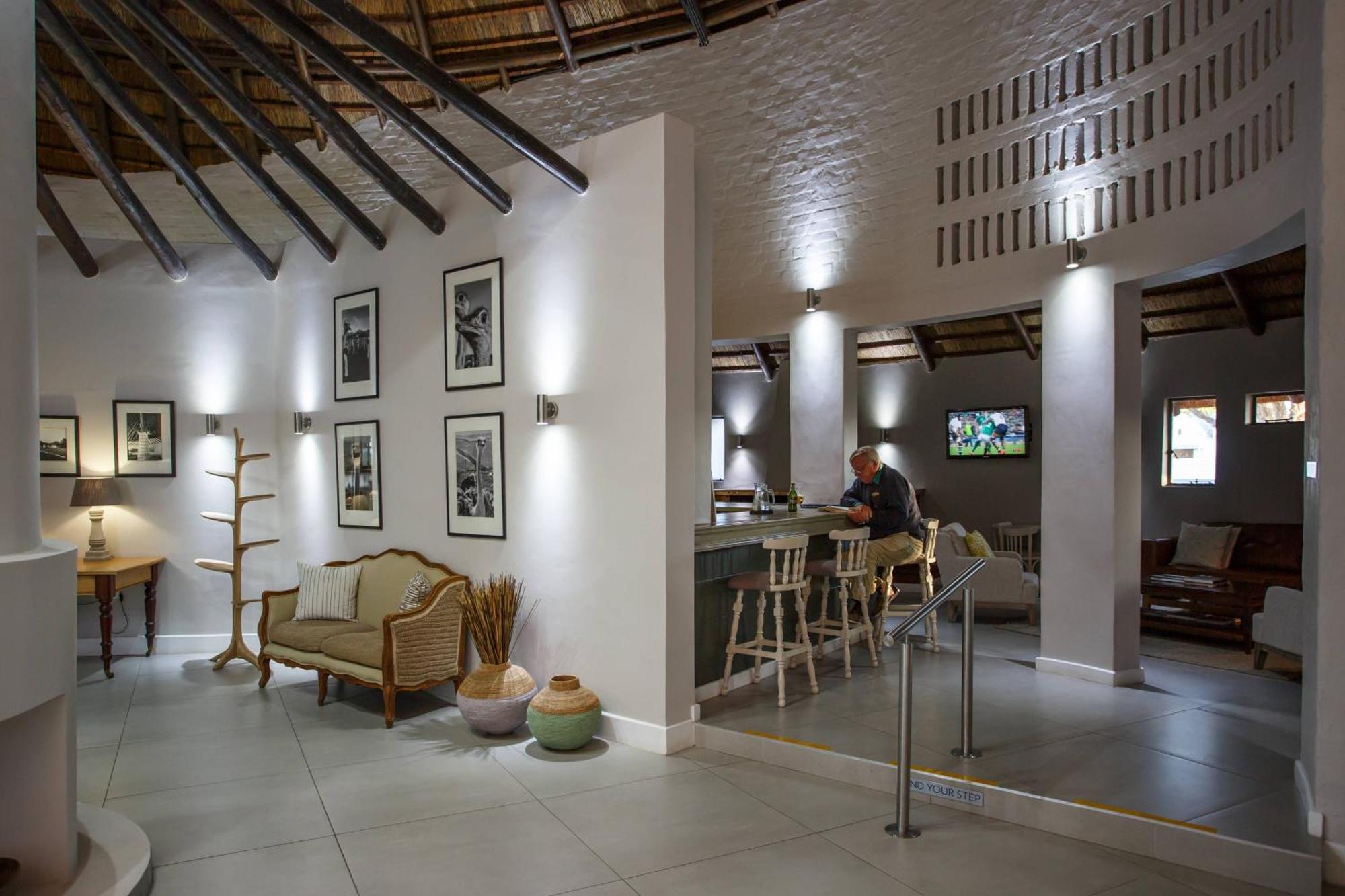 Protea Hotel By Marriott Oudtshoorn Riempie Estate מראה חיצוני תמונה