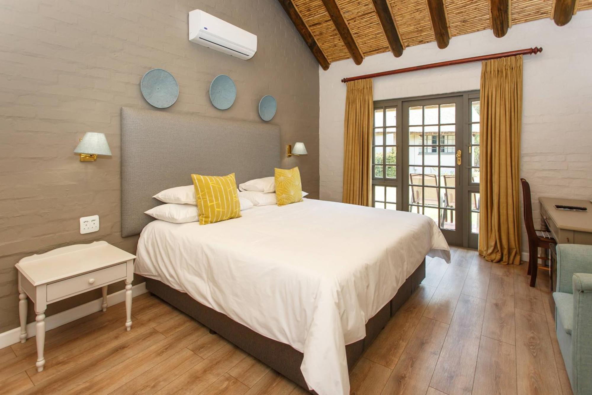 Protea Hotel By Marriott Oudtshoorn Riempie Estate מראה חיצוני תמונה