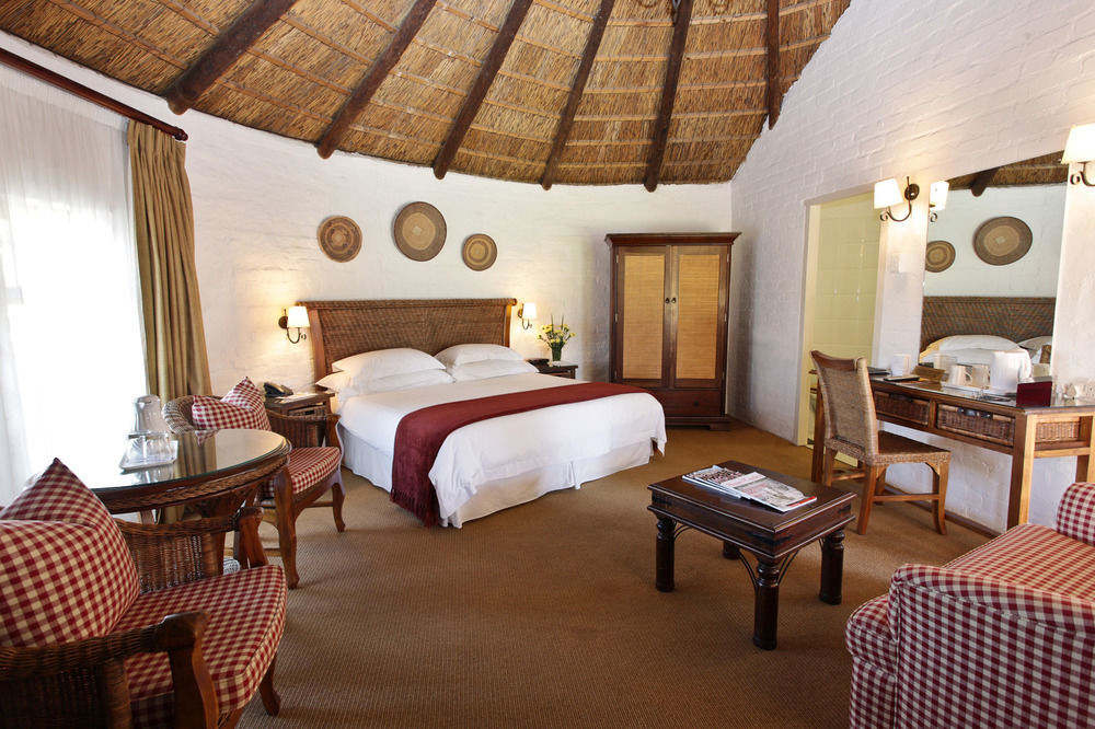 Protea Hotel By Marriott Oudtshoorn Riempie Estate מראה חיצוני תמונה