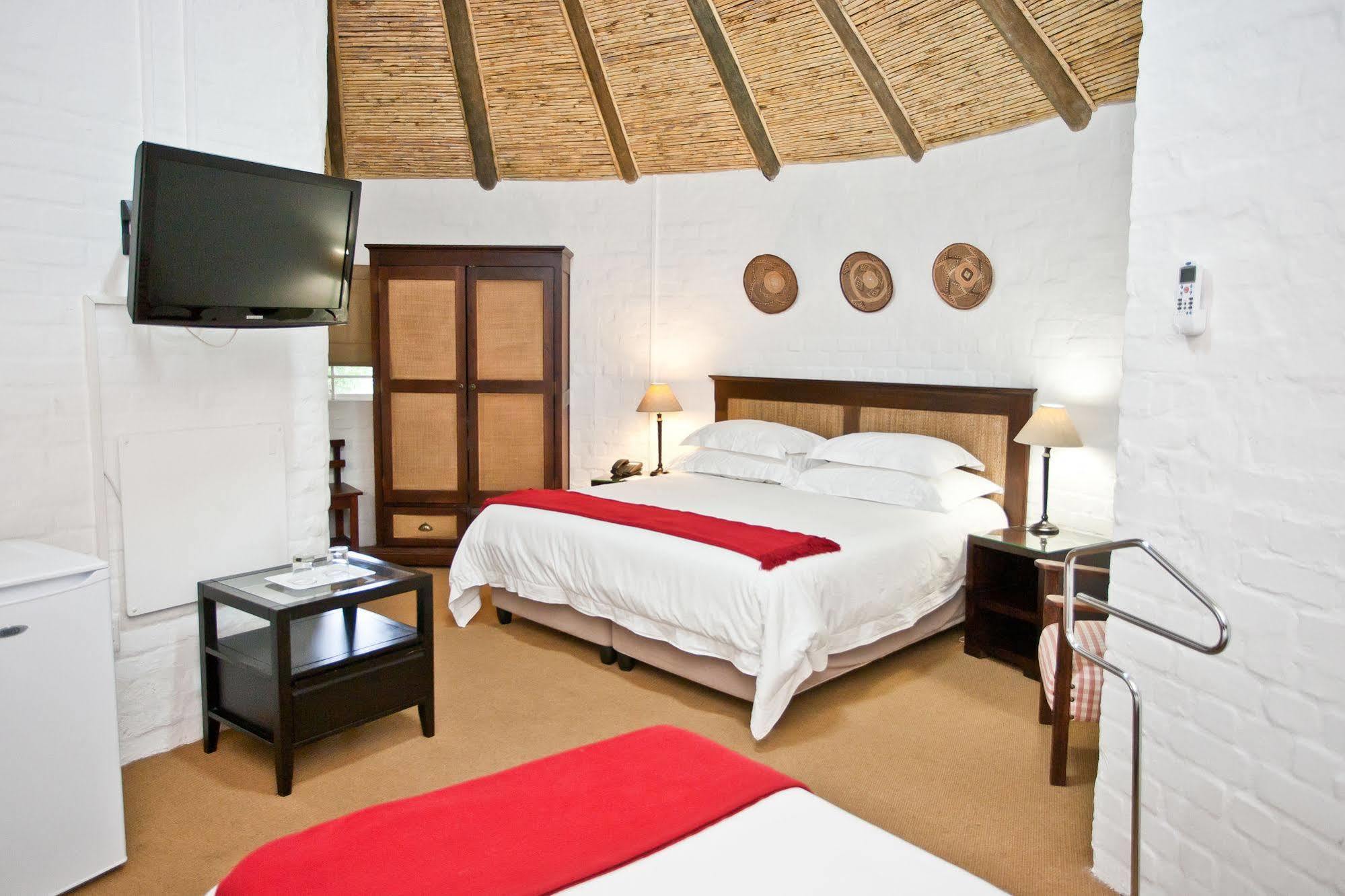 Protea Hotel By Marriott Oudtshoorn Riempie Estate מראה חיצוני תמונה