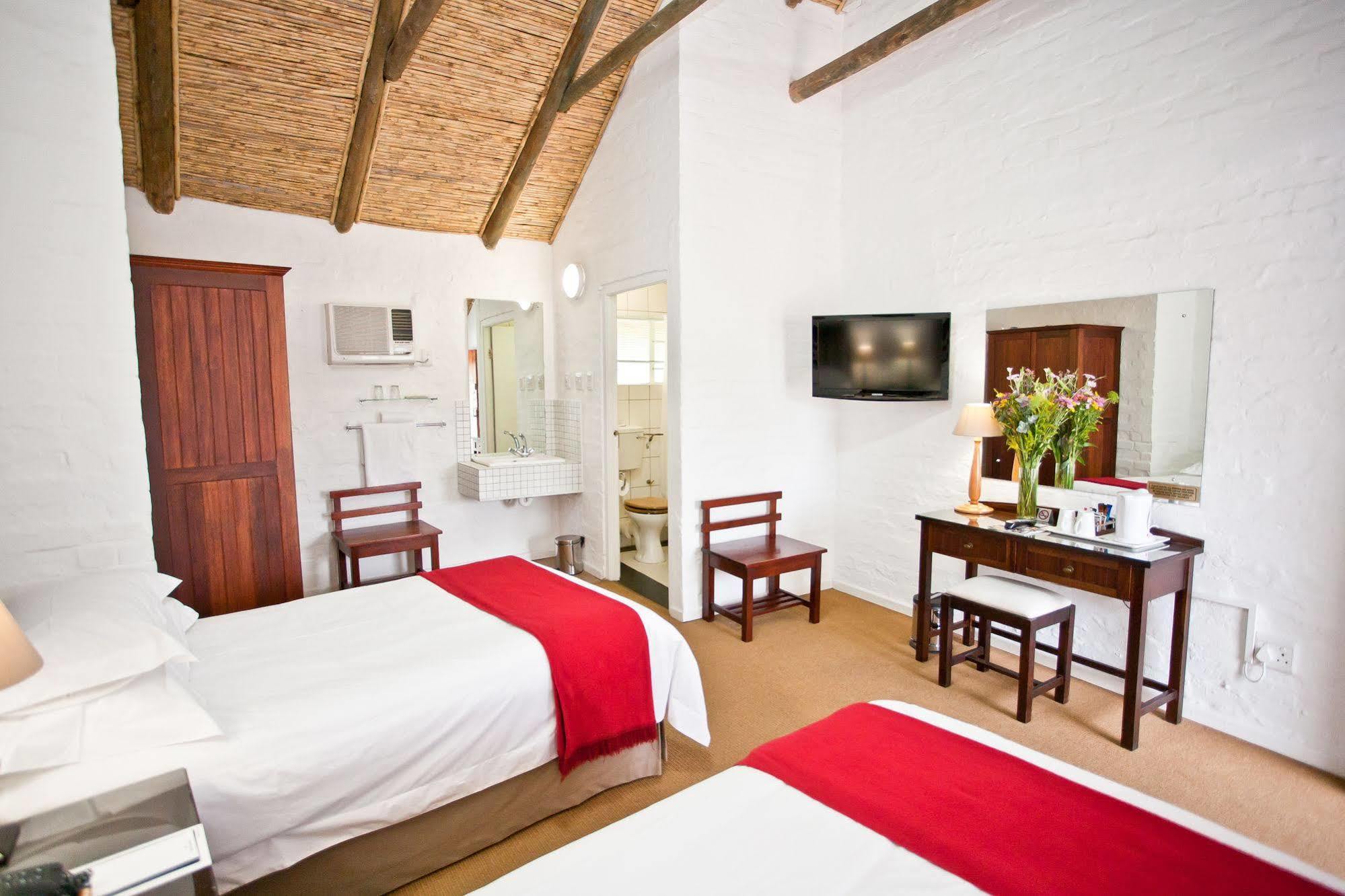 Protea Hotel By Marriott Oudtshoorn Riempie Estate מראה חיצוני תמונה